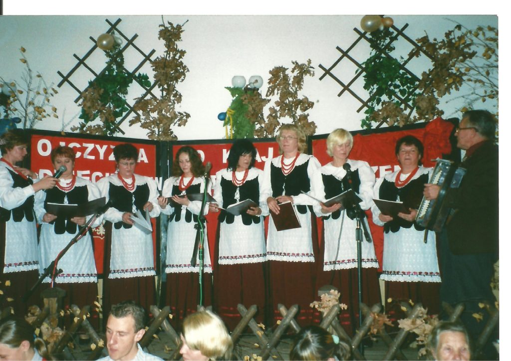 Zesp&oacute;ł Folklorystyczny "Swojacy" z Radwanic - za nami 20 lat - zdjęcie 4